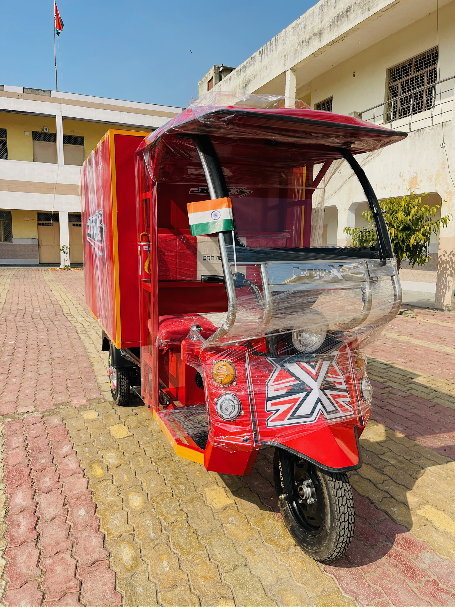 Cargo-X Electric Cargo Vehicle